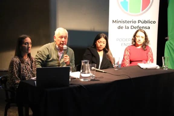 Mes de la Adopción: El Defensor Benítez destacó la importancia de escuchar la voz de las infancias - imagen de origen