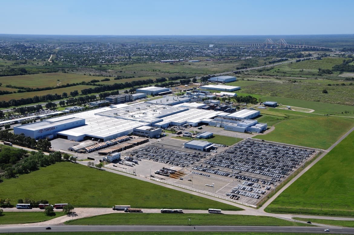 Cruzando Entre Ríos, Toyota adhirió al RIGI e invertirá U$S 1.300 millones: proyectan 2.600 empleos - Dos Florines - imagen de origen
