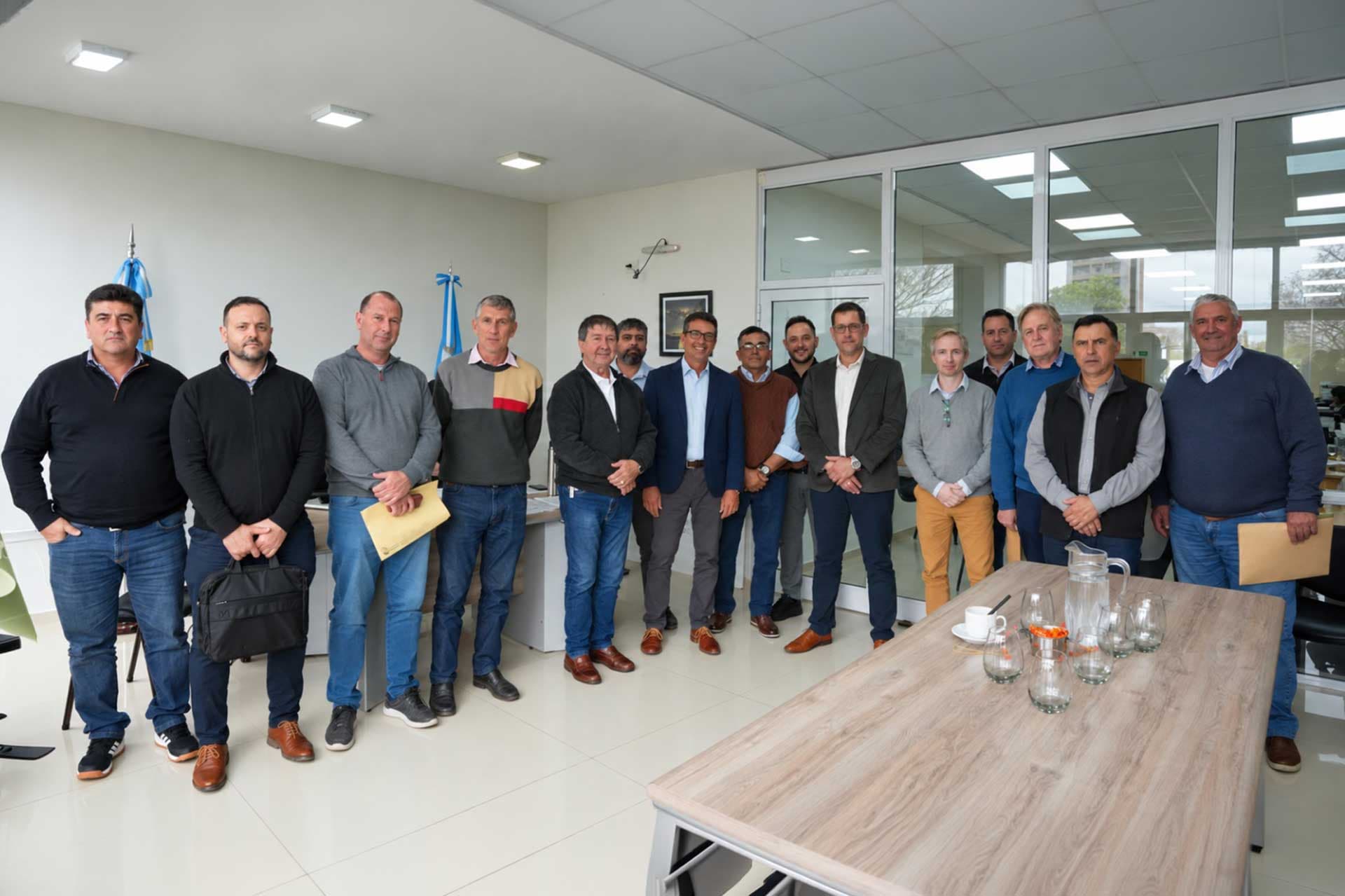 Enersa y la Secretaría de Energía firmaron acuerdos con cooperativas eléctricas - imagen del Gobierno de Entre Rios