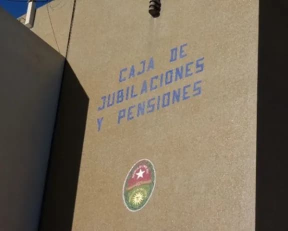 Jubilaciones: fijaron plazo para quienes tienen beneficio otorgado y siguen trabajando - imagen de origen