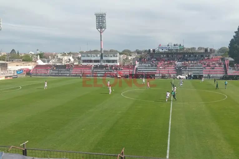 Con una gran actuación de Reynaga, Patronato derrota 2-0 a San Martín de San Juan - imagen de origen