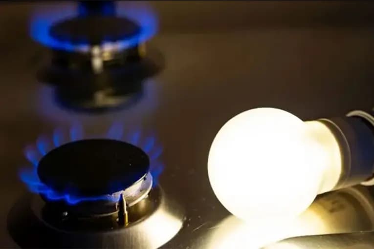 Subsidios de luz y gas: definieron cuánto consumo tendrá bonificación en octubre - imagen de origen