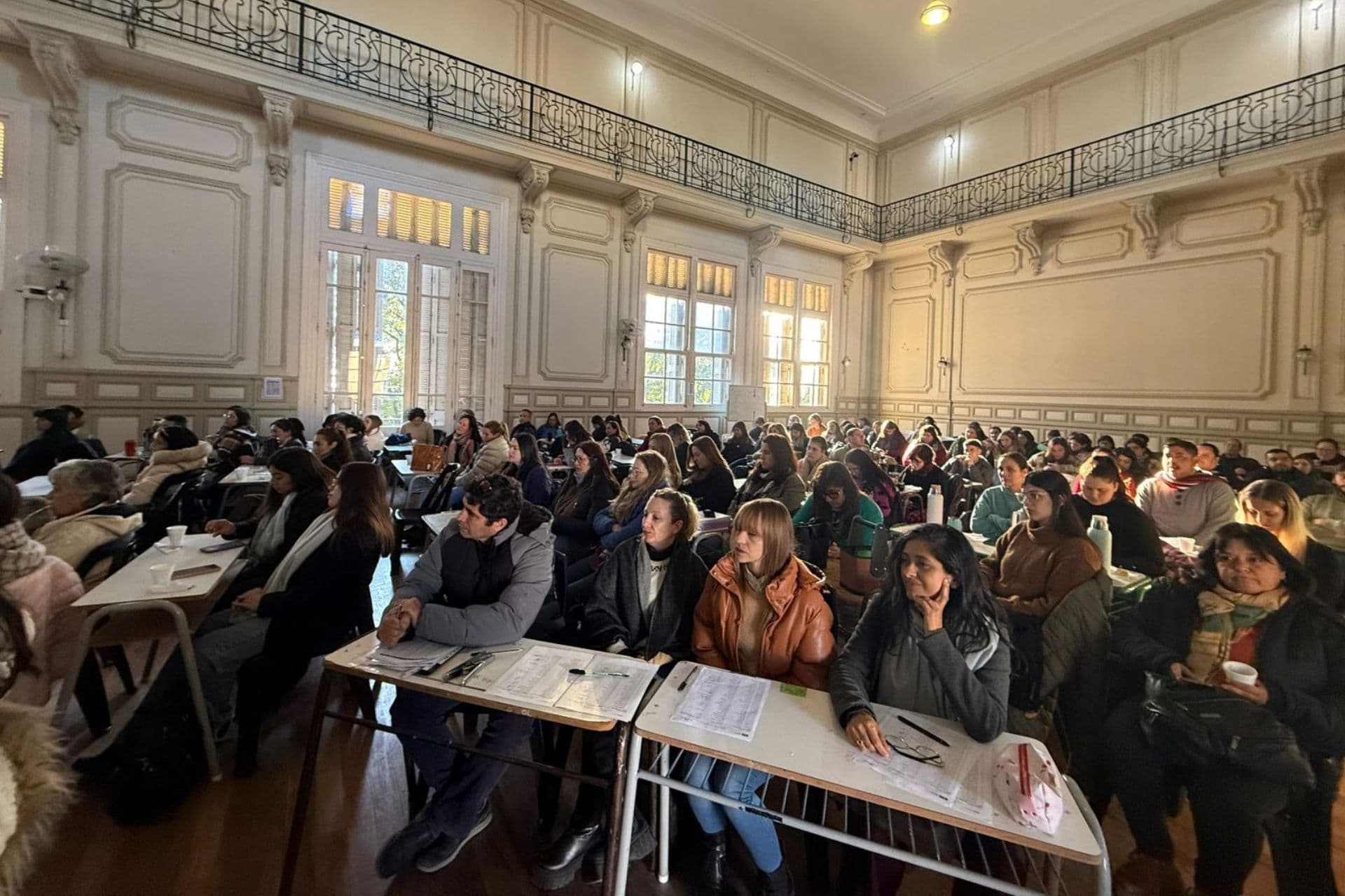 Directores y asesores pedagógicos se reúnen en el último encuentro presencial del año - imagen del Gobierno de Entre Rios