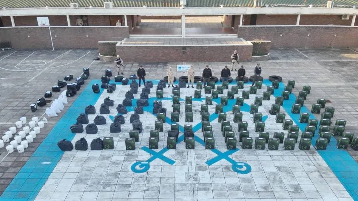 Prefectura secuestró mercadería por más de $358 millones en Concordia y Posadas - imagen de origen