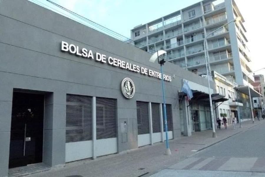 Qué campos e inmueble busca poner a la venta la Bolsa de Cereales de Entre Ríos para sortear la crisis - Dos Florines - imagen de origen